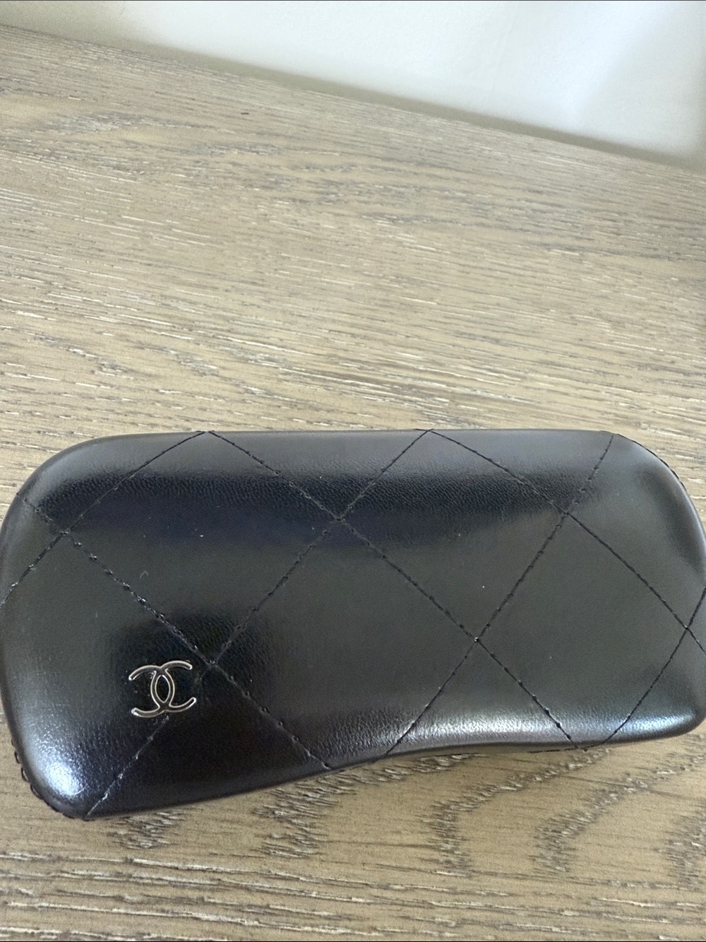 CHANEL Large Sunglass Case - Picture 4 of 4